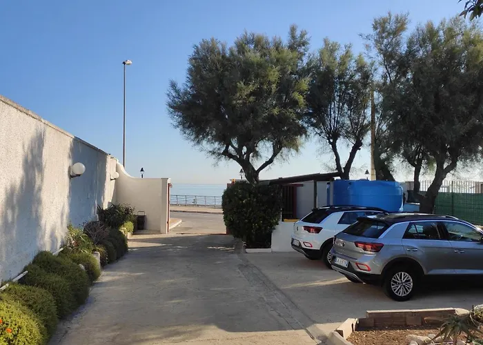 Seagull Apartments - Front And Sea View & Airport Bari