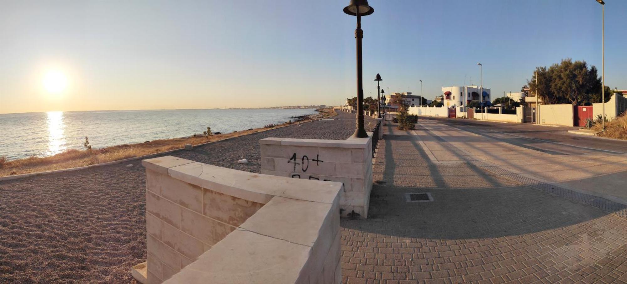 Seagull - Front And Sea View & Airport Apartment Bari